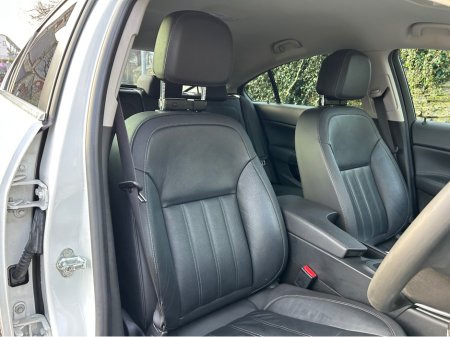 2017 Opel Insignia LEATHER INTERIOR PARKING CAMERA SAT NAV 1.6 CDTI 136PS €7,495 thumbnail