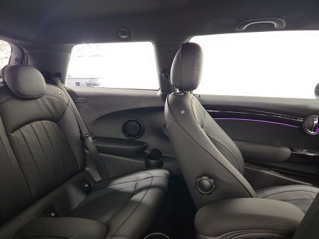 2023 MINI Hatch COOPER Cooper Exclusive Auto thumbnail