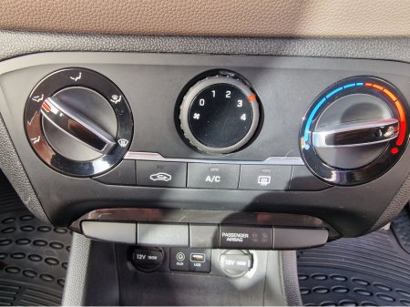 2015 Hyundai i20 - thumbnail 23