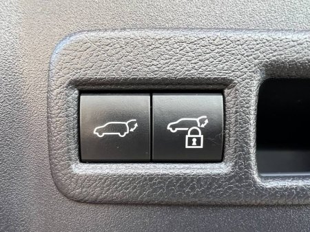 2024 Toyota bZ4X - thumbnail 14