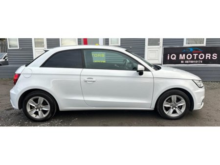 2023 BYD ATTO 3 Design LOW MILEAGE (5917) €28,995 thumbnail