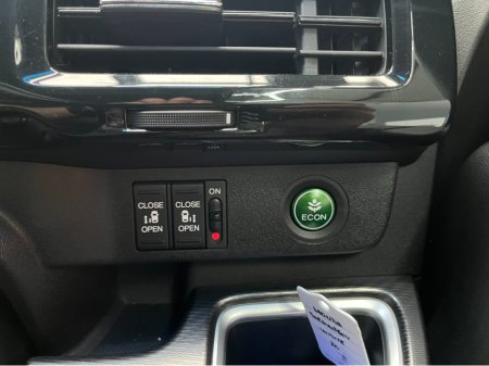 2020 Honda Stepwagon - thumbnail 13