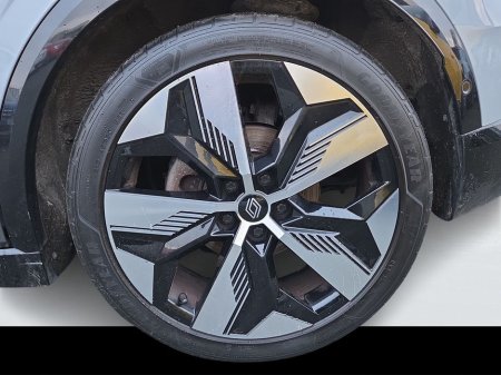 2023 Renault Megane E-Tech EV40 130hp Techno €22,950 thumbnail