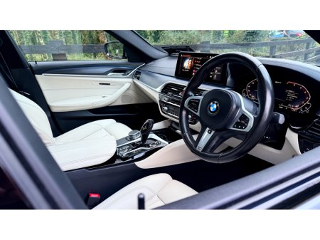 2021 BMW 5 Series 2021 (211) BMW 530E MSPORT LCI PRO *SUNROOF €35,999 thumbnail