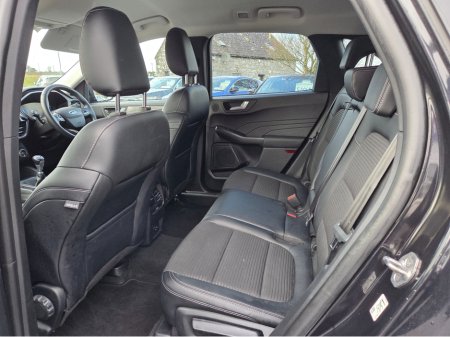 2022 Ford Kuga 2.0 Diesel Titanium model €25,950 thumbnail