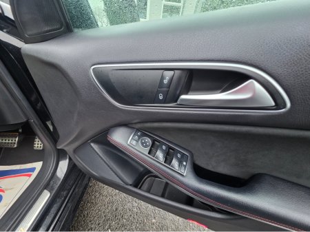 2013 Mercedes-Benz A Class ( 132 REG A180 AMG LINE  HALF LEATHER SEATS  / HI SPEC / SYSTEM LOW ROAD TAX BAND / SIMI DEALER €13,450 thumbnail