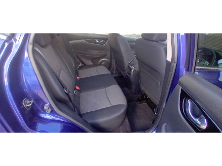 2015 Nissan Qashqai - thumbnail 12