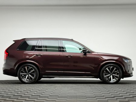 2025 Volvo XC90 PLUS T8 PHEV AWD AUTO *7 SEATER* €79,990 thumbnail