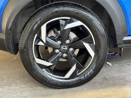 2024 Nissan Juke - thumbnail 7