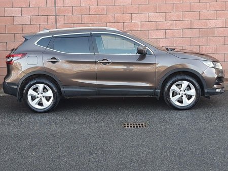 2018 Nissan Qashqai SV Premium with Moonroof 1.5 Diesel. €15,650 thumbnail