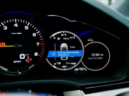 2023 Porsche Cayenne 3.0 V6 E-Hybrid 4WD Auto €87,950 thumbnail