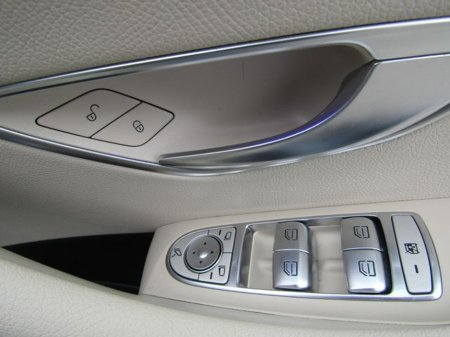 2017 Mercedes-Benz E Class E 220 d D Avantgarde 4DR Auto €15,950 thumbnail