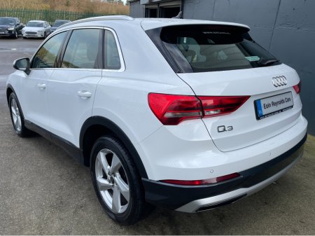 2024 Audi Q3 35 TDI 150HP S-TRONIC SE AUTO €41,995 thumbnail