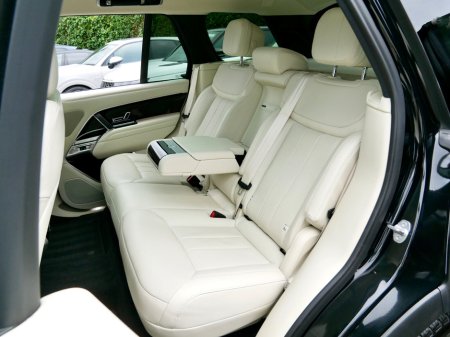 2023 Land Rover Range Rover SWB 3.0 Si6 PHEV SE €106,950 thumbnail