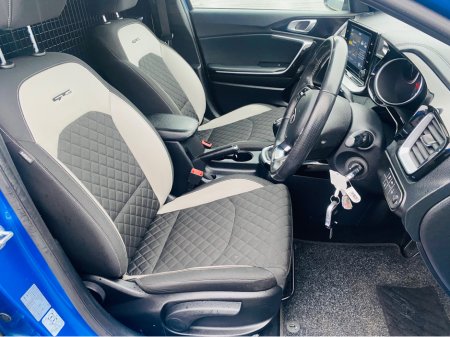 2021 Kia Ceed - thumbnail 12