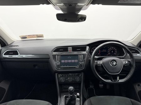 2017 Volkswagen Tiguan 2.0 TDI 150HP BMT Highline €21,950 thumbnail