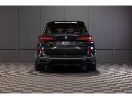 2022 BMW X5 xDrive45e M Sport €62,950 thumbnail
