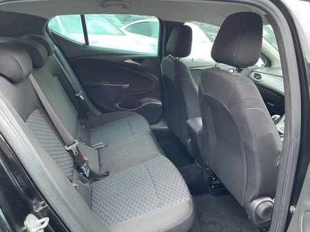 2020 Vauxhall Astra 1.5 Turbo D Business Edition Nav Hatchback 5dr Diesel Manual Euro 6 (s/s) (105 ps) thumbnail