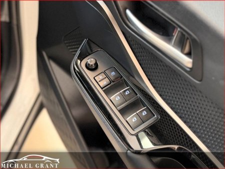 2019 Toyota C-HR - thumbnail 26