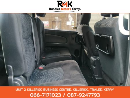 2012 Nissan Serena - thumbnail 9