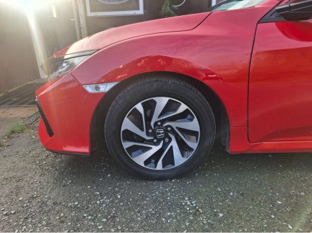 2018 Honda Civic 1.0 VTEC SE 5DR 129PS €14,500