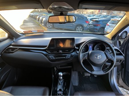 2017 Toyota C-HR SOL AUTOMATIC HYBRID 1.8 PETROL //HIGH SPEC//LOW MILES//REVERSE CAMERA//HALF LEATHER HEATED SEATS//KEYLESS ENTRY//ADAPTIVE CRUISE CONTROL// €18,950 thumbnail