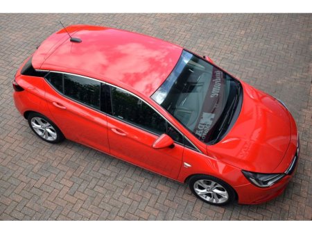 2017 Opel Astra - view 2