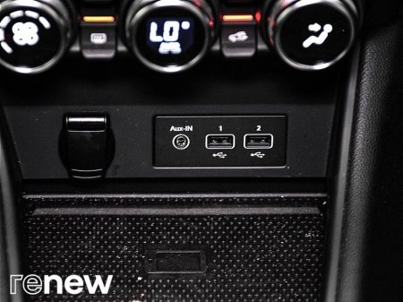 2023 Renault Captur TCe 90 RS Line €22,490 thumbnail