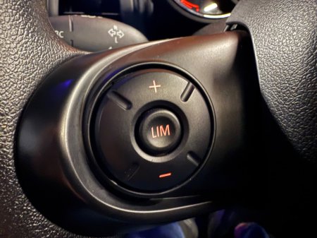 2020 MINI Hatch  €17,900 thumbnail