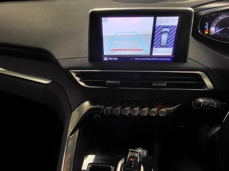 2019 Peugeot 3008 - thumbnail 8