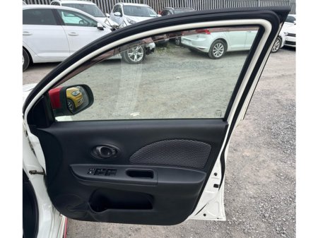 2016 Nissan March - thumbnail 9