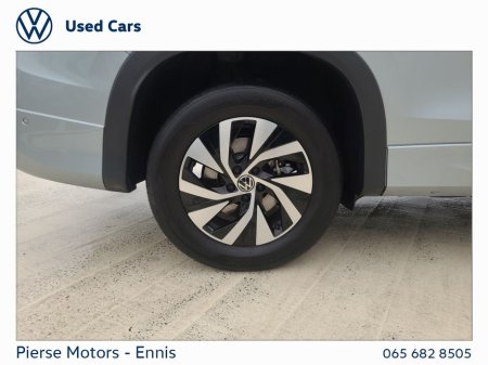 2025 Volkswagen Tayron - thumbnail 6