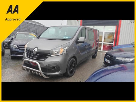 2016 Renault Trafic Passenger 2016 Crewcab 6 Seater €13,950 thumbnail