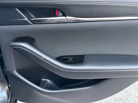 2020 Mazda Mazda3 1.8D 4DR (116ps) GS-L €17,500 thumbnail