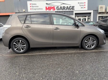 2016 Toyota Verso 1.6 D-4D 112bhp Sol SkyView 7 seater