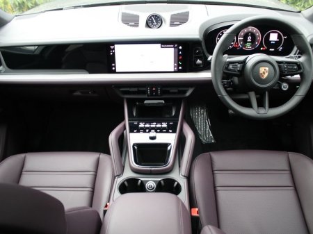 2025 Porsche Cayenne E-Hybrid Coupe €126,000 thumbnail