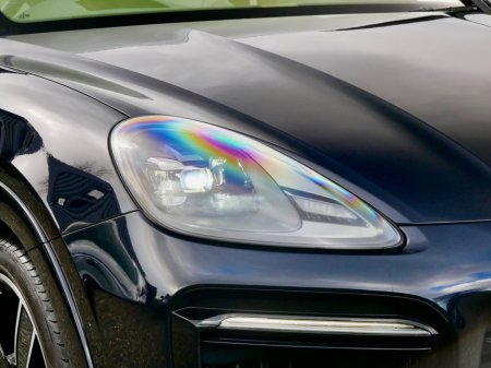 2023 Porsche Cayenne 3.0 V6 E-Hybrid 4WD Auto €87,950 thumbnail