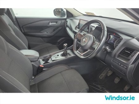 2022 Nissan Qashqai 1.3 PET MILD HYBRID SV €25,495 thumbnail