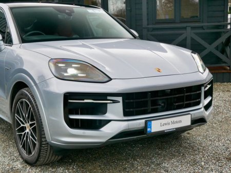 2024 Porsche Cayenne - thumbnail 7