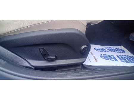 2019 Mercedes-Benz C Class - thumbnail 18