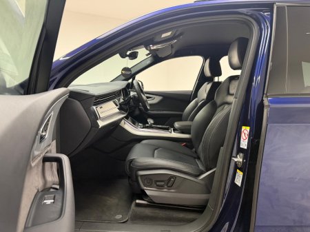 2022 Audi Q7 S LINE 55 TFSI E QUATTRO €64,990 thumbnail