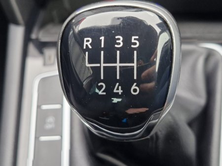 2022 Volkswagen Passat - thumbnail 17