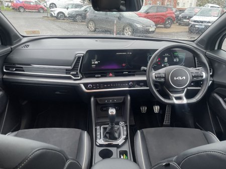 2024 Kia Sportage GT Line thumbnail