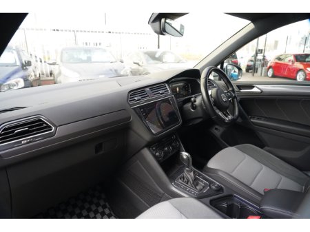 2019 Volkswagen Tiguan - thumbnail 25