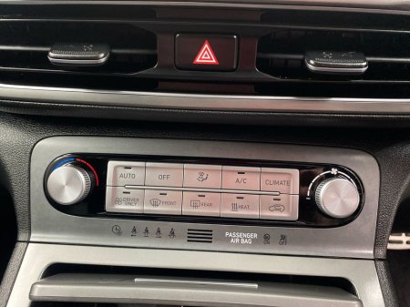 2023 Hyundai Kona Kona EV Executive 39 kWh €17,995 thumbnail