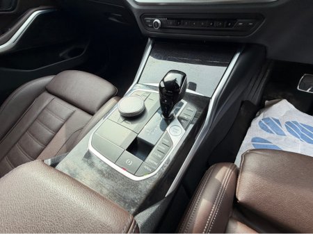 2021 BMW 3 Series - thumbnail 22