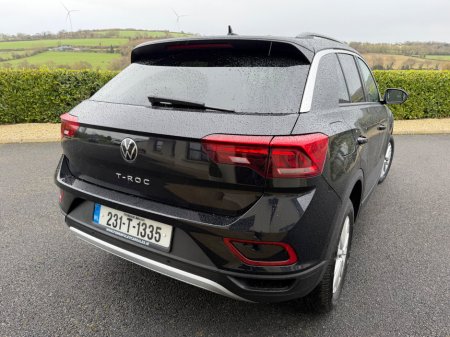 2023 Volkswagen T-Roc - thumbnail 3