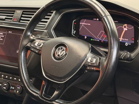 2020 Volkswagen Tiguan - thumbnail 9
