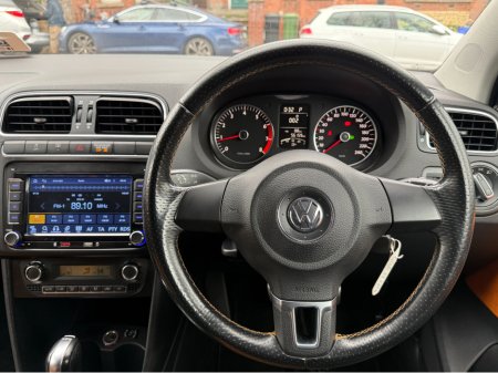 2011 Volkswagen Polo - thumbnail 15
