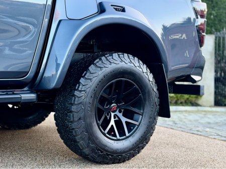 2025 Isuzu D-MAX - thumbnail 6